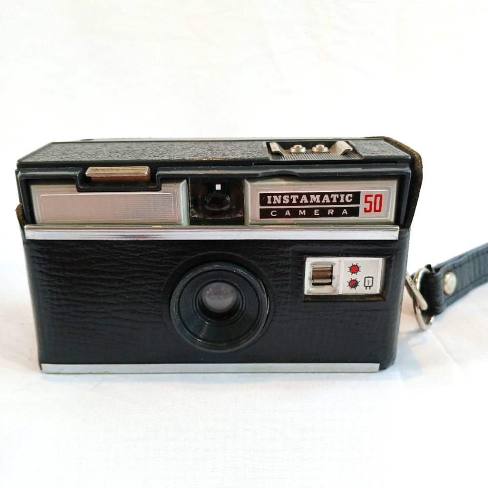 KODAK INSTAMATIC 50 FILM CAMERA & PART USED FILM - LOMOGRAPHY. Untested